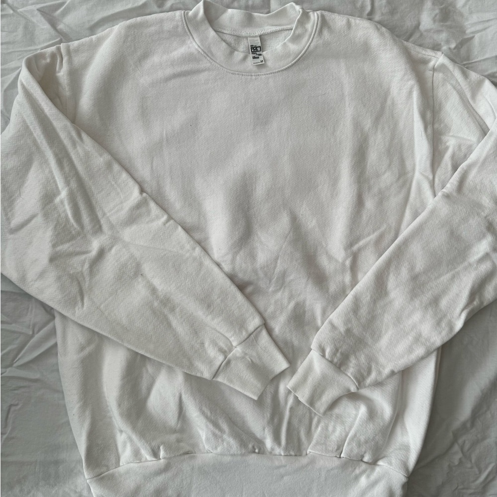 Elegant White Crewneck Sweater Sweatshirt for Men